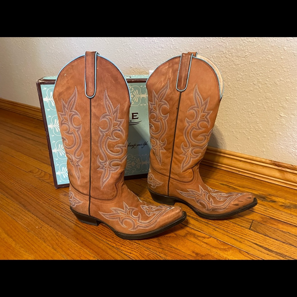 Lane Fine boots